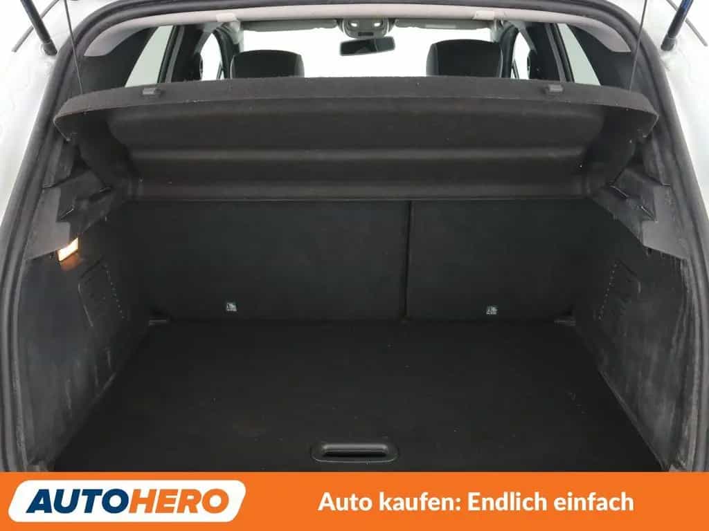 Renault Captur 1.2 TCe Energy BOSE Edition Aut.*NAVI*LED 08/2018-photo-17