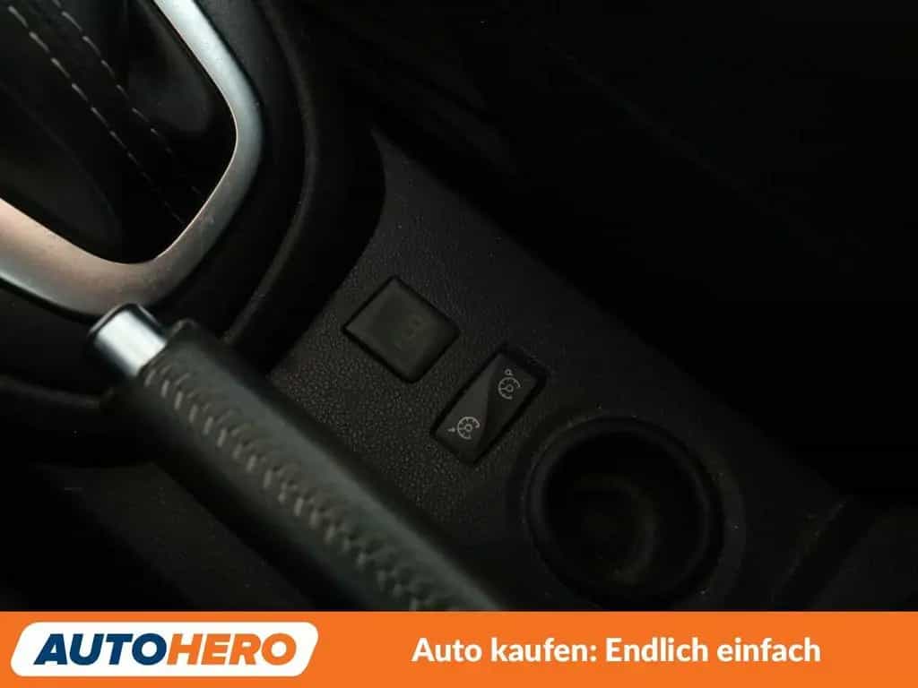 Renault Captur 1.2 TCe Energy BOSE Edition Aut.*NAVI*LED 08/2018-photo-24