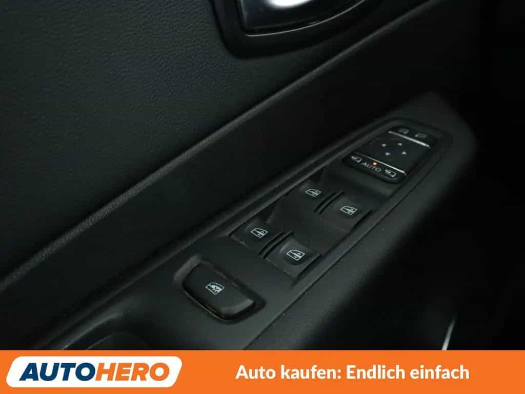 Renault Captur 1.2 TCe Energy BOSE Edition Aut.*NAVI*LED 08/2018-photo-29
