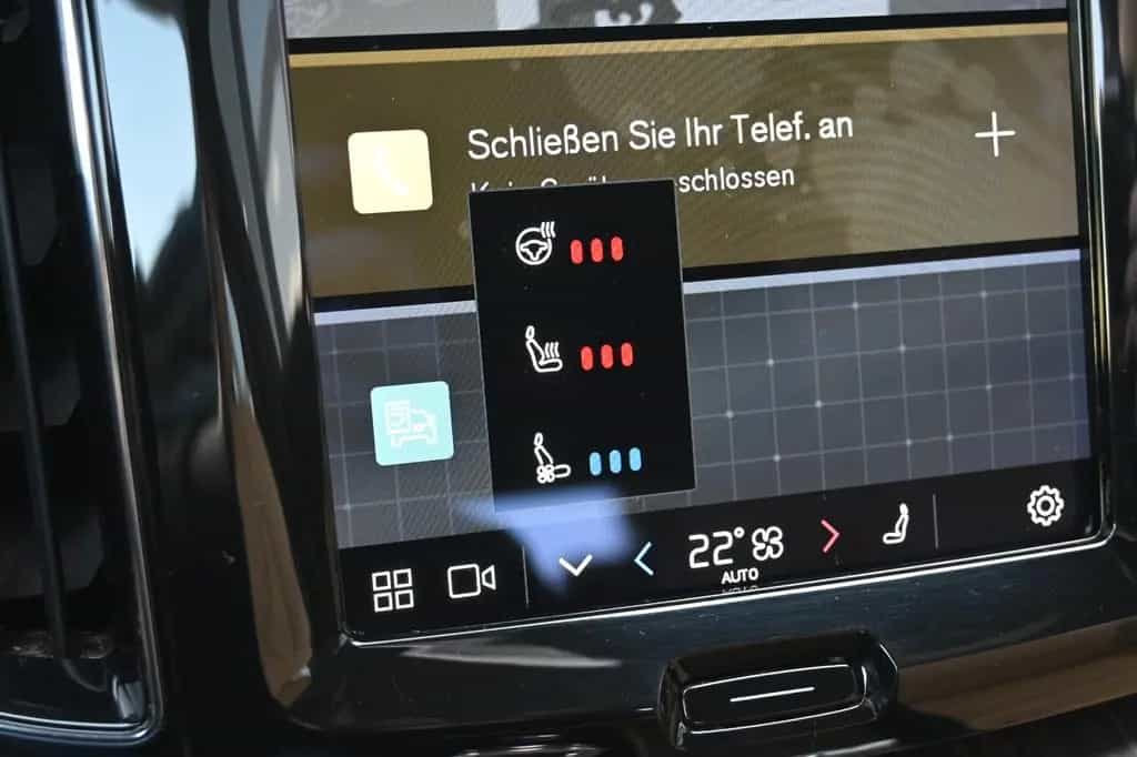 Volvo XC60 B4 Plus Bright*LED*Google*STHZ*NAVI 02/2023-photo-19