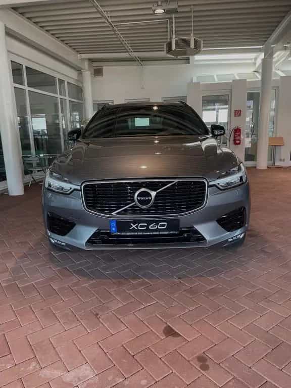Volvo XC60 B4 RDesign AWD Pano Headup Cam AHK 07/2020-photo-9