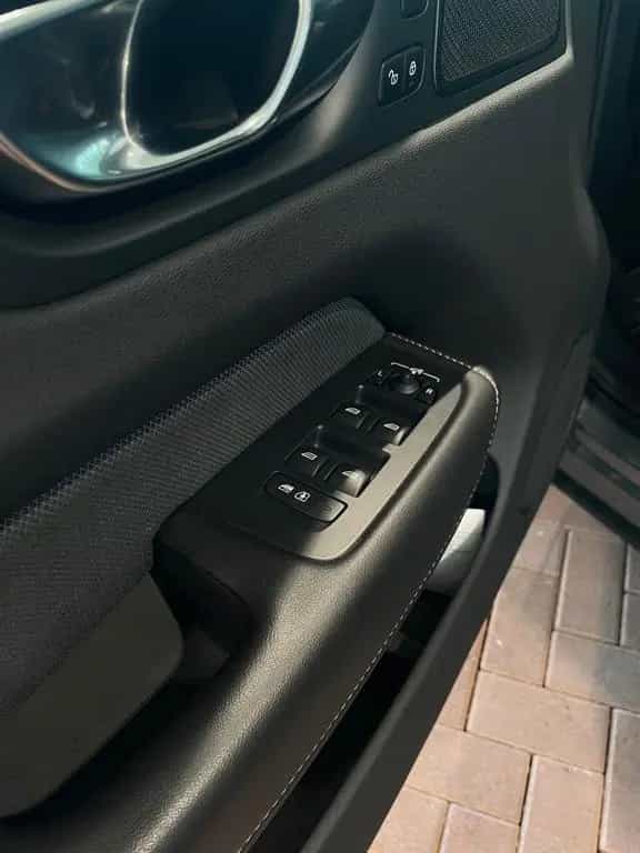 Volvo XC60 B4 RDesign AWD Pano Headup Cam AHK 07/2020-photo-13