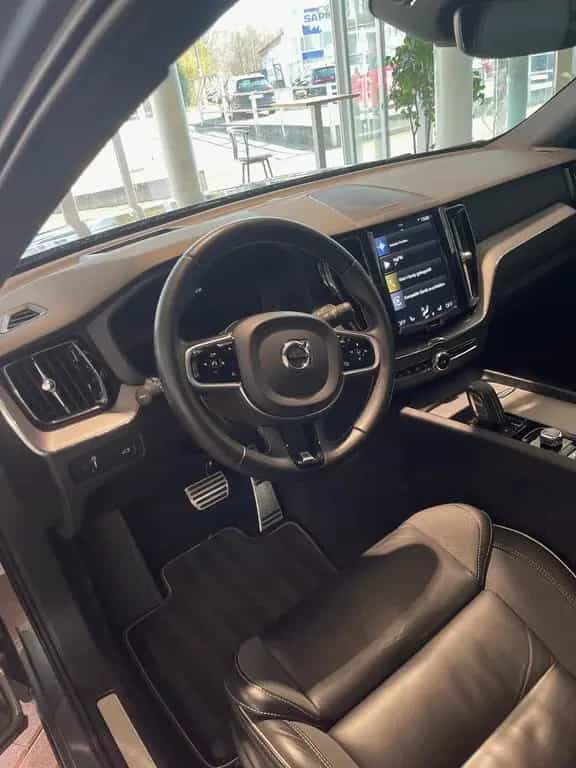 Volvo XC60 B4 RDesign AWD Pano Headup Cam AHK 07/2020-photo-14