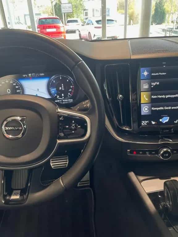 Volvo XC60 B4 RDesign AWD Pano Headup Cam AHK 07/2020-photo-16