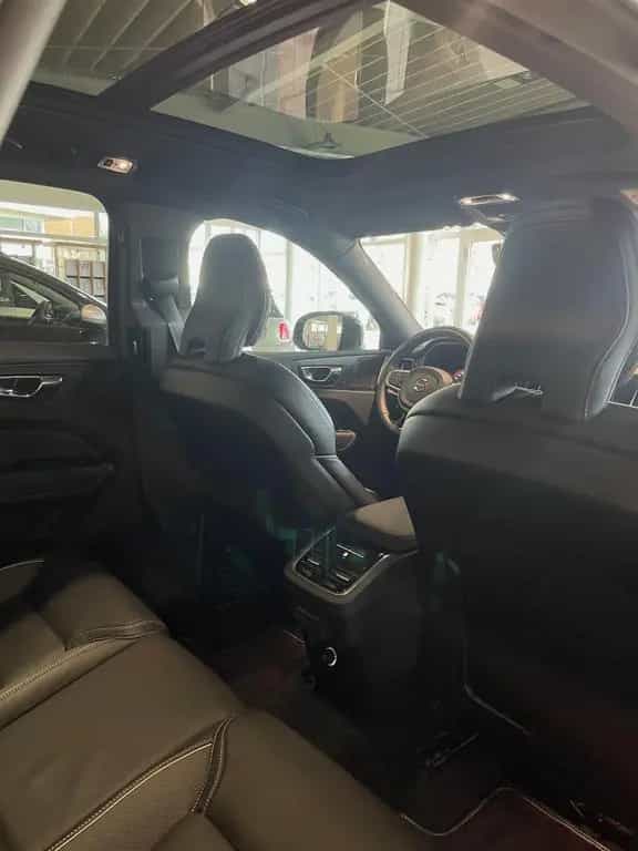 Volvo XC60 B4 RDesign AWD Pano Headup Cam AHK 07/2020-photo-33