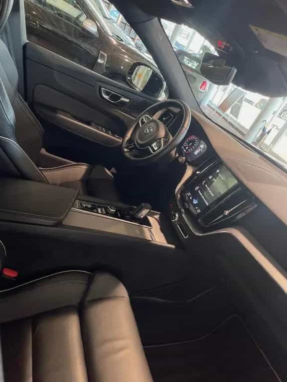 Volvo XC60 B4 RDesign AWD Pano Headup Cam AHK 07/2020-photo-35