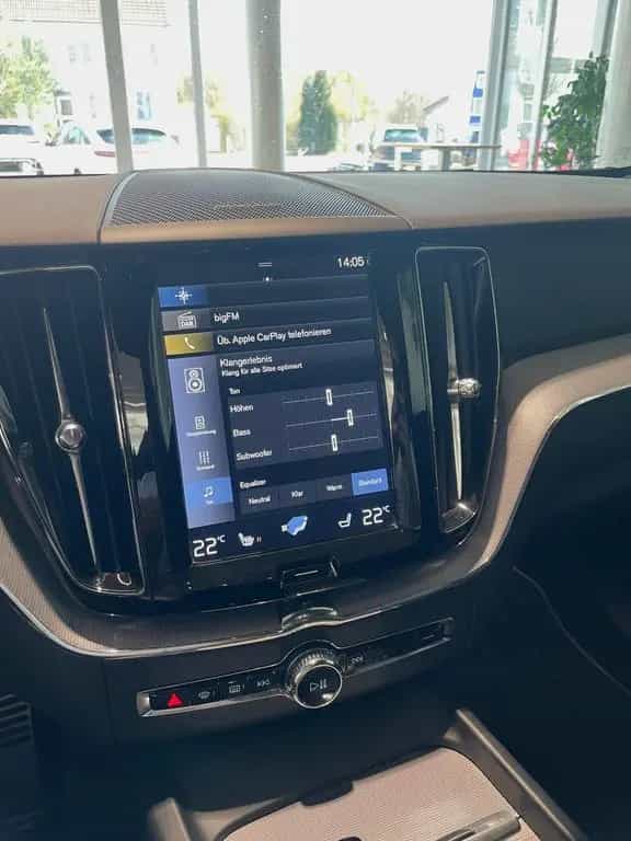 Volvo XC60 B4 RDesign AWD Pano Headup Cam AHK 07/2020-photo-44