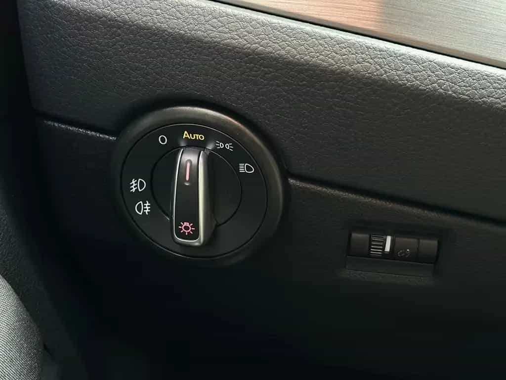 Volkswagen Multivan 2.0TDI GEN SIX EDITION LED#SH#AHK#CAM 09/2019-photo-19