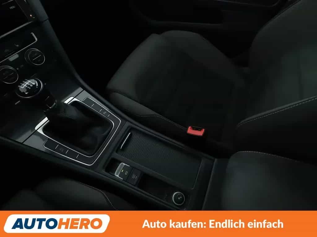 Volkswagen Golf VII 1.4 TSI Comfortline BM*LED*PDC*KLIMA* 08/2017-photo-23