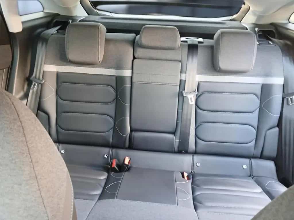 Citroën C4 Limousine Pure Tech 130 Shine 09/2023-photo-18
