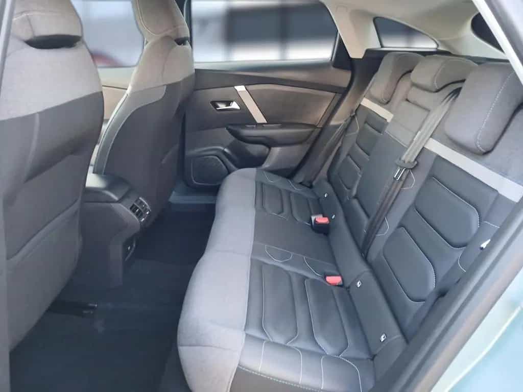 Citroën C4 Limousine Pure Tech 130 Shine 09/2023-photo-19