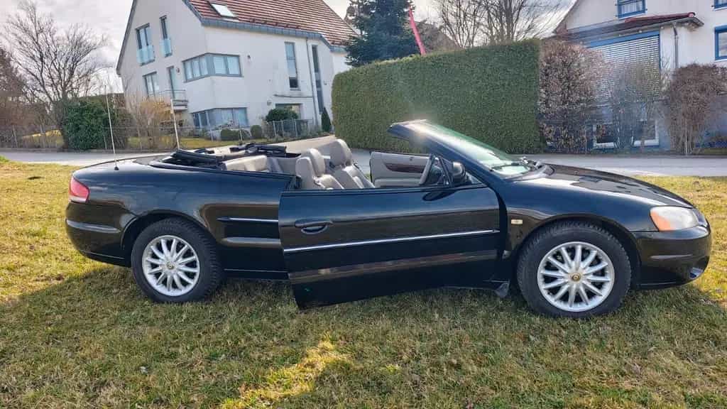 Chrysler Sebring JR 2.7 Cabrio Volleder 05/2003-photo-1