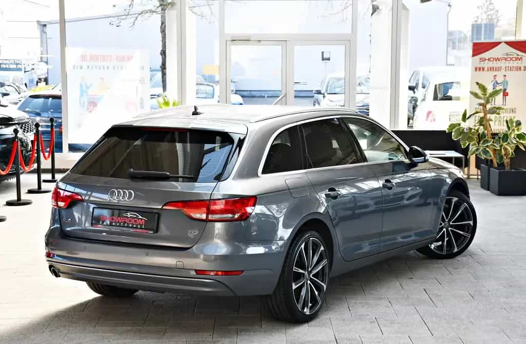 Audi A4 Avant sport Aut. S-Line MMI Virtual Akustik 08/2018-photo-1
