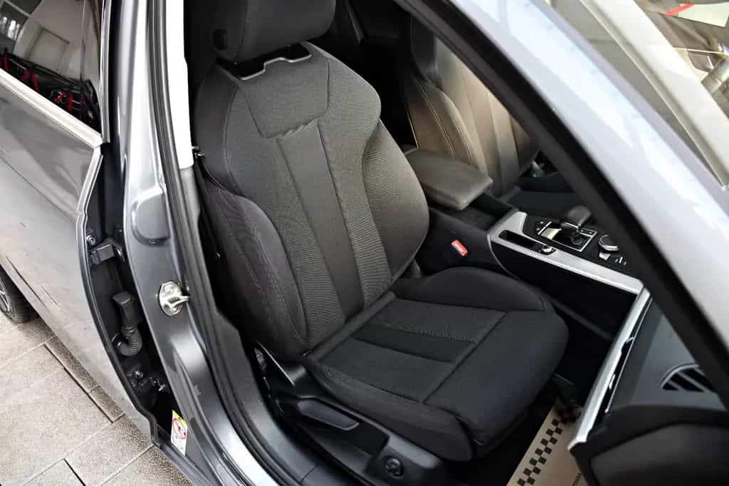 Audi A4 Avant sport Aut. S-Line MMI Virtual Akustik 08/2018-photo-11