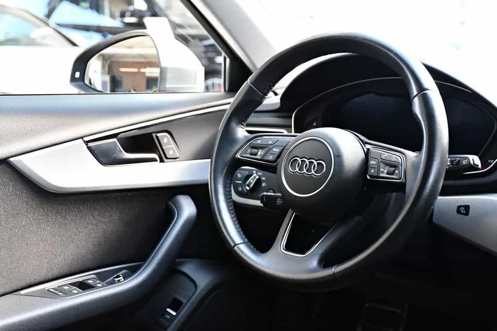 Audi A4 Avant sport Aut. S-Line MMI Virtual Akustik 08/2018-photo-17