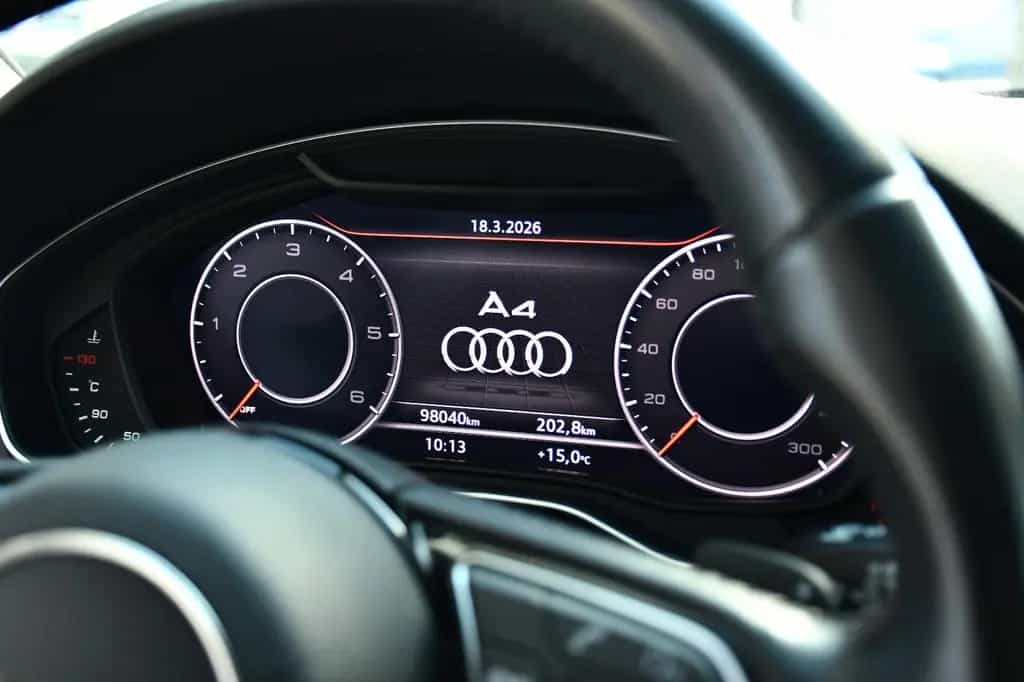 Audi A4 Avant sport Aut. S-Line MMI Virtual Akustik 08/2018-photo-18