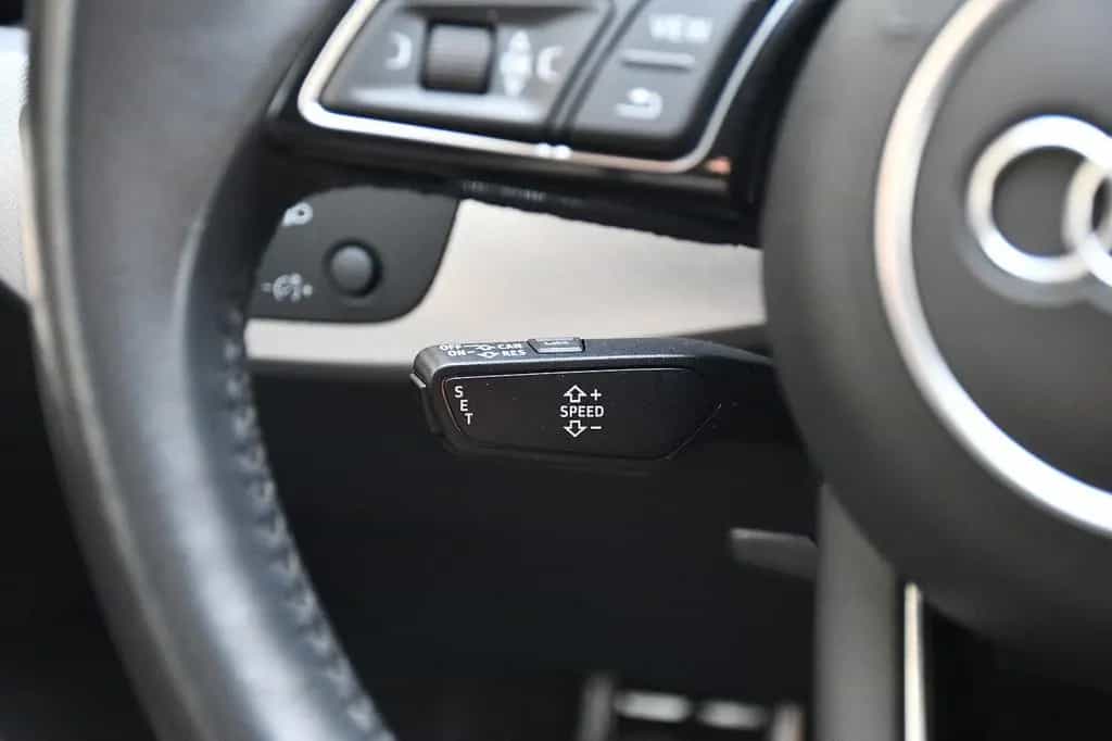 Audi A4 Avant sport Aut. S-Line MMI Virtual Akustik 08/2018-photo-19
