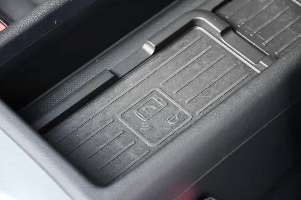 Audi A4 Avant sport Aut. S-Line MMI Virtual Akustik 08/2018-photo-23