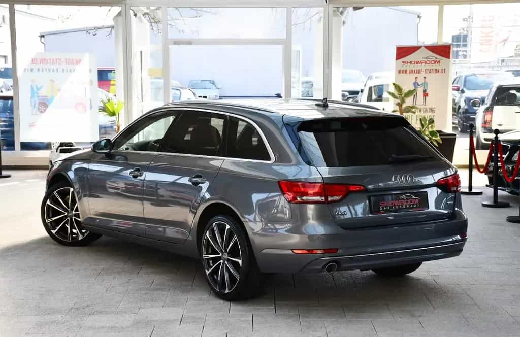Audi A4 Avant sport Aut. S-Line MMI Virtual Akustik 08/2018-photo-3