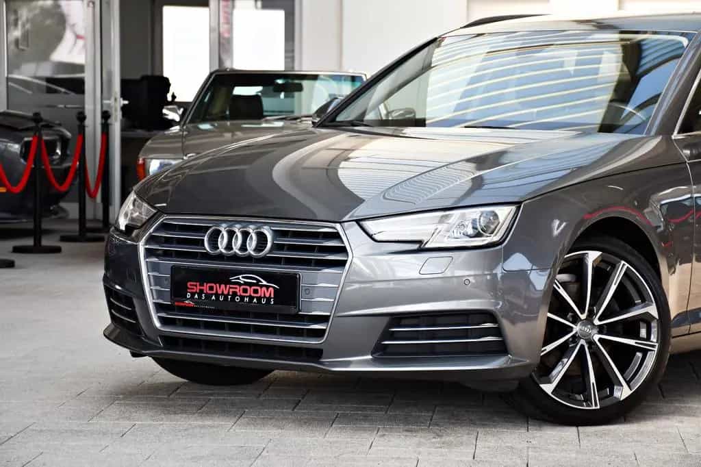 Audi A4 Avant sport Aut. S-Line MMI Virtual Akustik 08/2018-photo-31