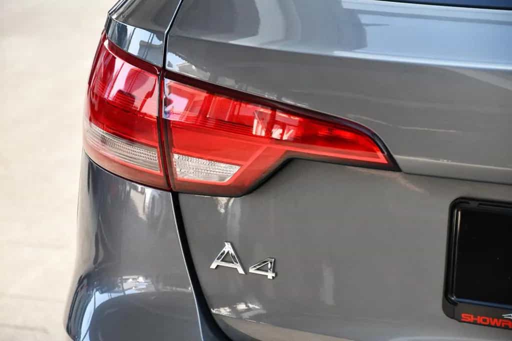 Audi A4 Avant sport Aut. S-Line MMI Virtual Akustik 08/2018-photo-43