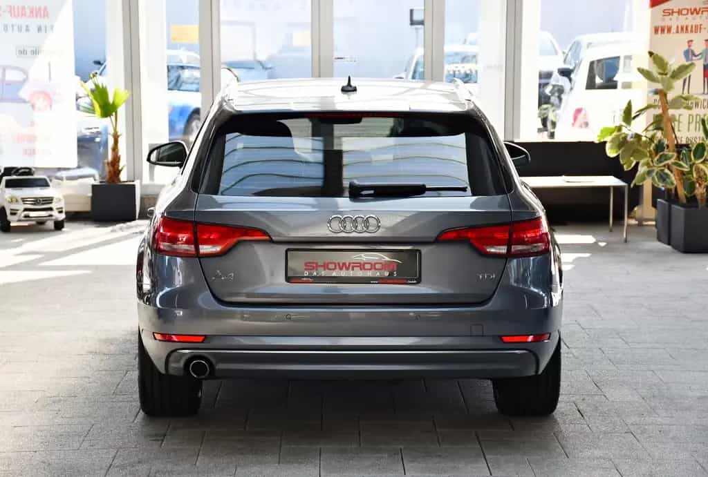 Audi A4 Avant sport Aut. S-Line MMI Virtual Akustik 08/2018-photo-5