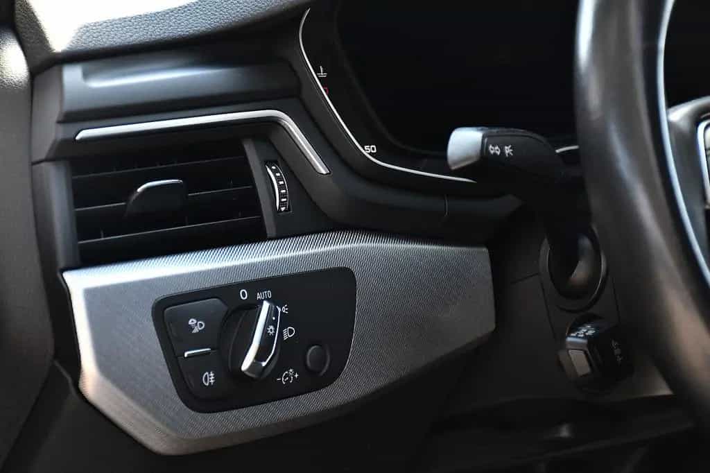 Audi A4 Avant sport Aut. S-Line MMI Virtual Akustik 08/2018-photo-8