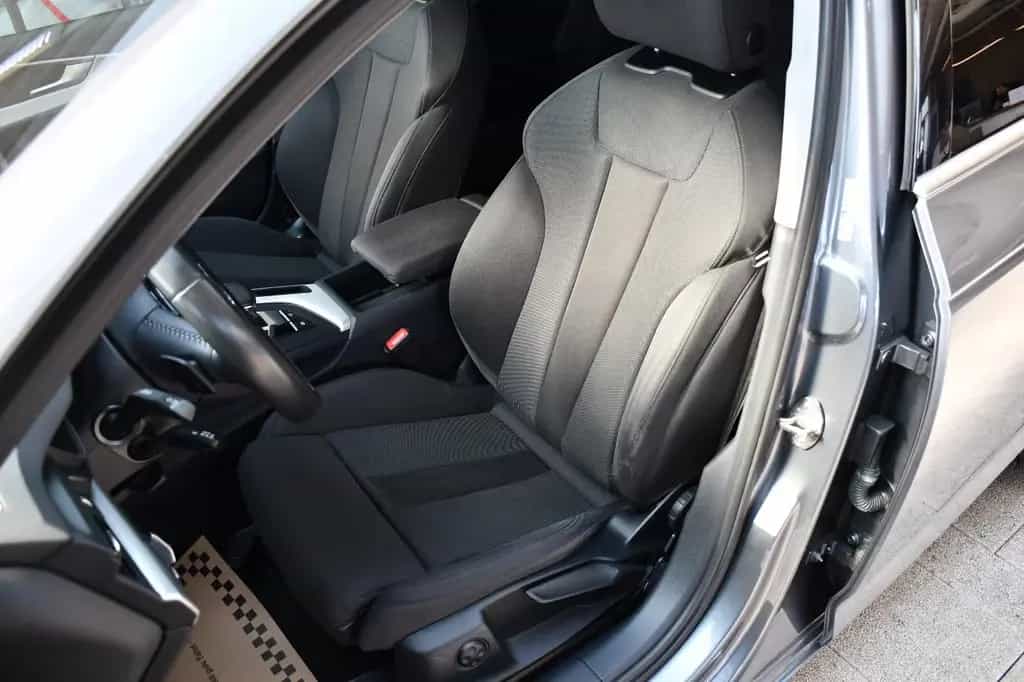Audi A4 Avant sport Aut. S-Line MMI Virtual Akustik 08/2018-photo-9