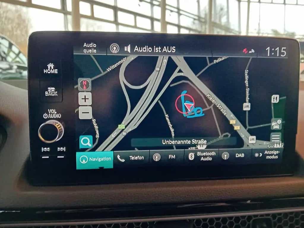 Honda Civic e:HEV Advance | Black Emblem | 8 Jahre Gar 03/2026-photo-18