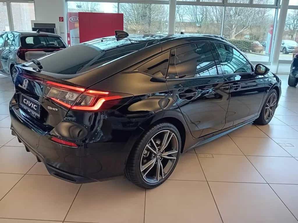 Honda Civic e:HEV Advance | Black Emblem | 8 Jahre Gar 03/2026-photo-6