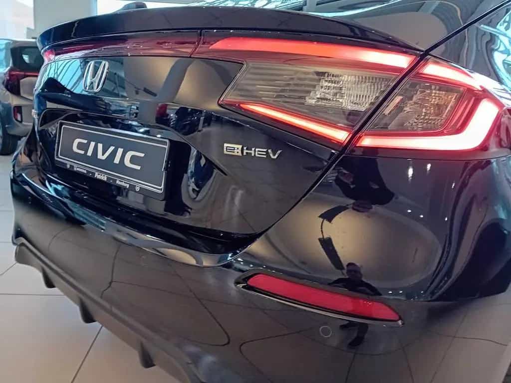 Honda Civic e:HEV Advance | Black Emblem | 8 Jahre Gar 03/2026-photo-7