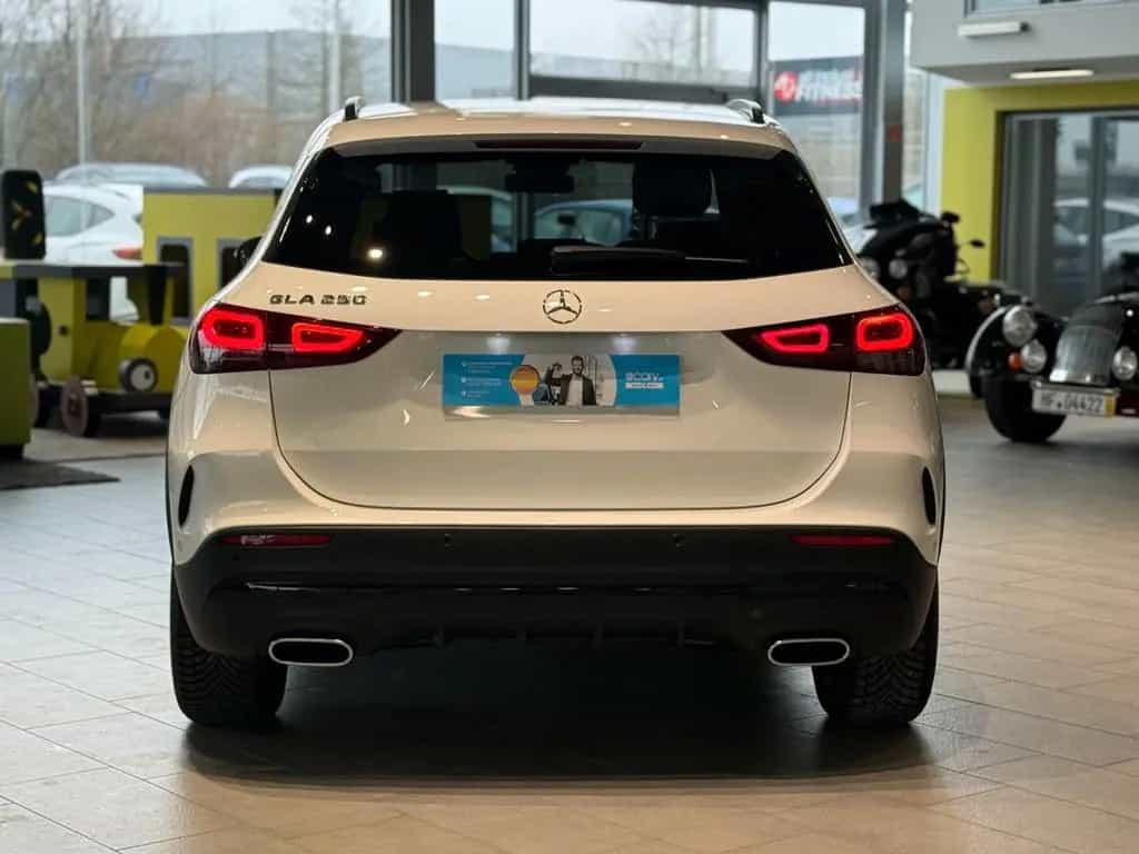 Mercedes-Benz GLA-Class 250 *AMG-Line*Night*Burmester* 04/2021-photo-3