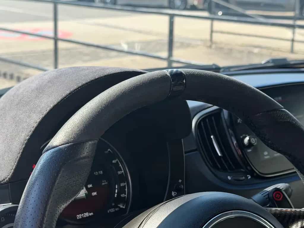 Abarth 695 Competizione /CARBON-SITZE/CARBON/BEATS 09/2023-photo-16