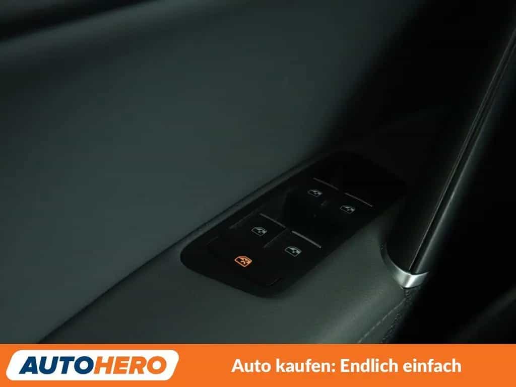 Volkswagen Golf VII 1.5 TSI ACT Highline BM Aut.*NAVI*LED* 10/2018-photo-26