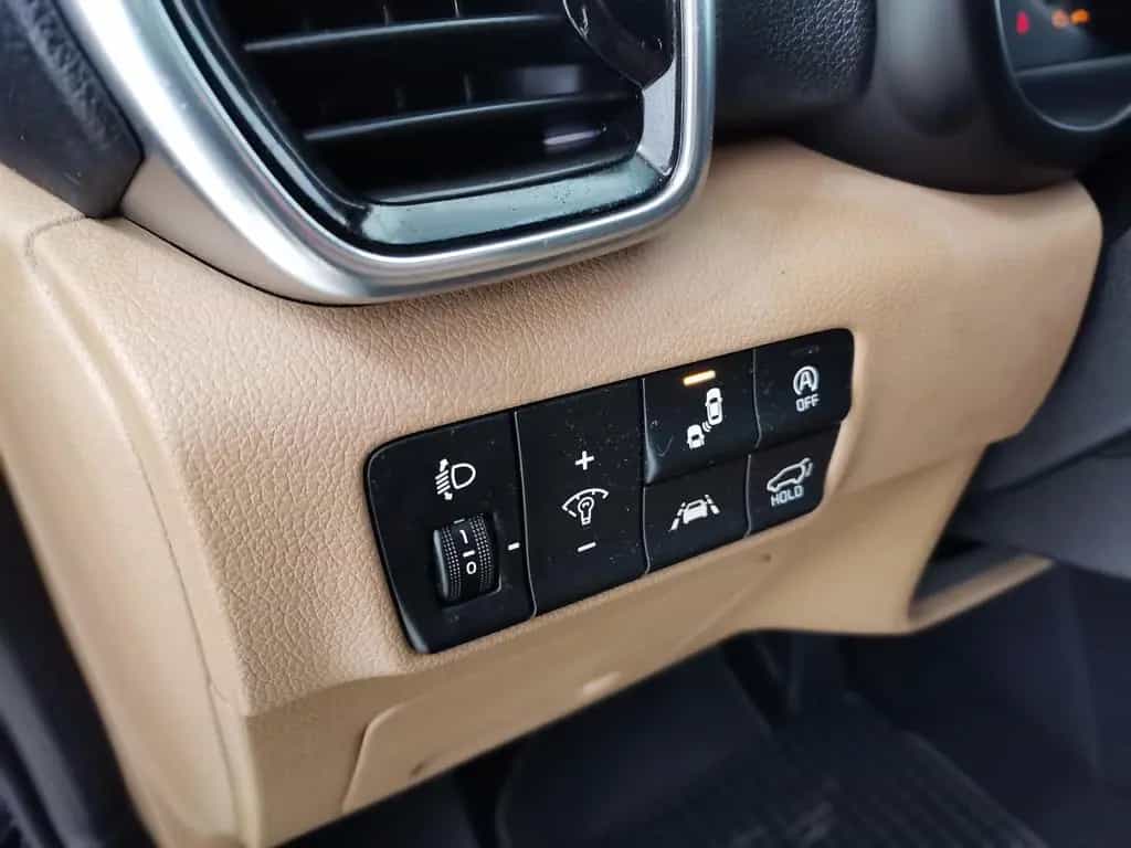 Kia Sportage 2.0 CRDI Platinum 4WD|BI-LED|4xSHZ|360| 12/2019-photo-13