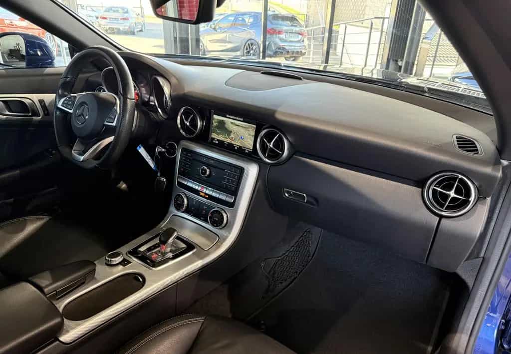 Mercedes-Benz SLC-Class 180 AMG Line*LEDER*AIRSCARF*NAVI*LED*PANOR. 04/2016-photo-16
