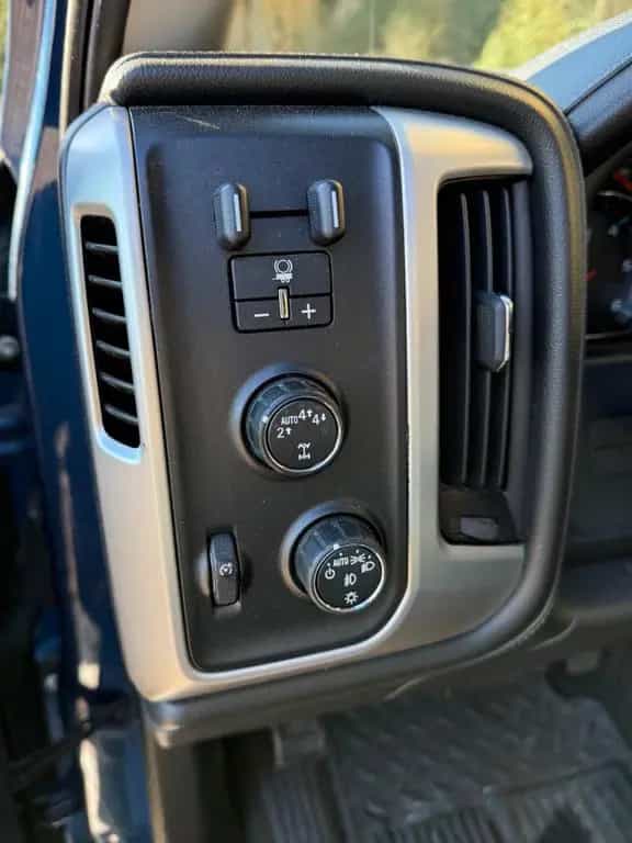 GMC Sierra 1500 SLE Z71 4x4 6 Sitzer AHK 2m Bed 07/2017-photo-18