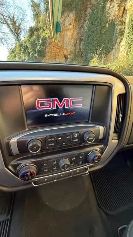 GMC Sierra 1500 SLE Z71 4x4 6 Sitzer AHK 2m Bed 07/2017-photo-22