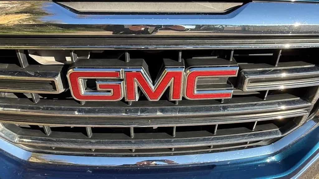 GMC Sierra 1500 SLE Z71 4x4 6 Sitzer AHK 2m Bed 07/2017-photo-34