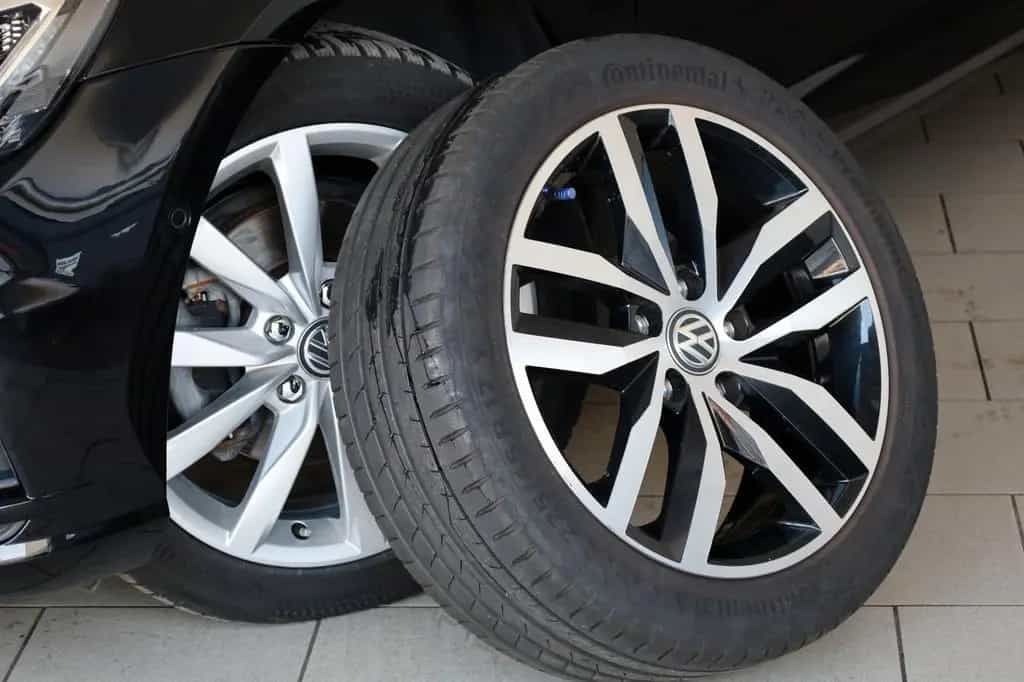 Volkswagen Golf VII Lim. IQ.DRIVE Navi,LED,ACC,SH,PDC,SR+WR 04/2019-photo-21