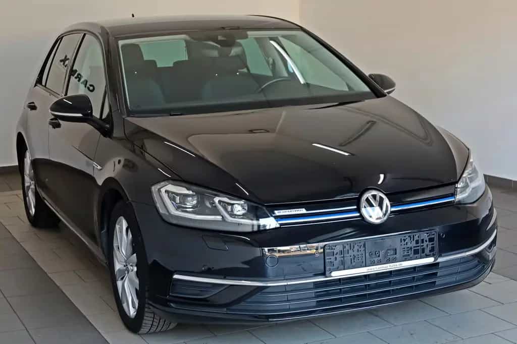 Volkswagen Golf VII Lim. IQ.DRIVE Navi,LED,ACC,SH,PDC,SR+WR 04/2019-photo-7
