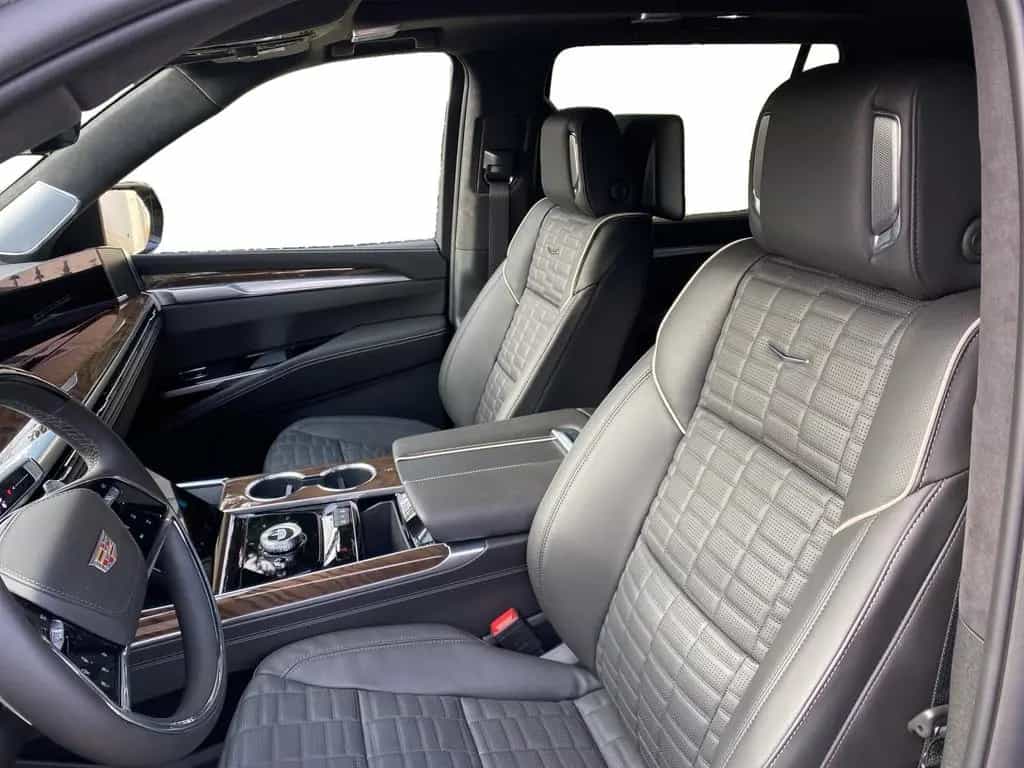 Cadillac Escalade ESV 4WD Platinum Sport MY26 VOLL null-photo-16