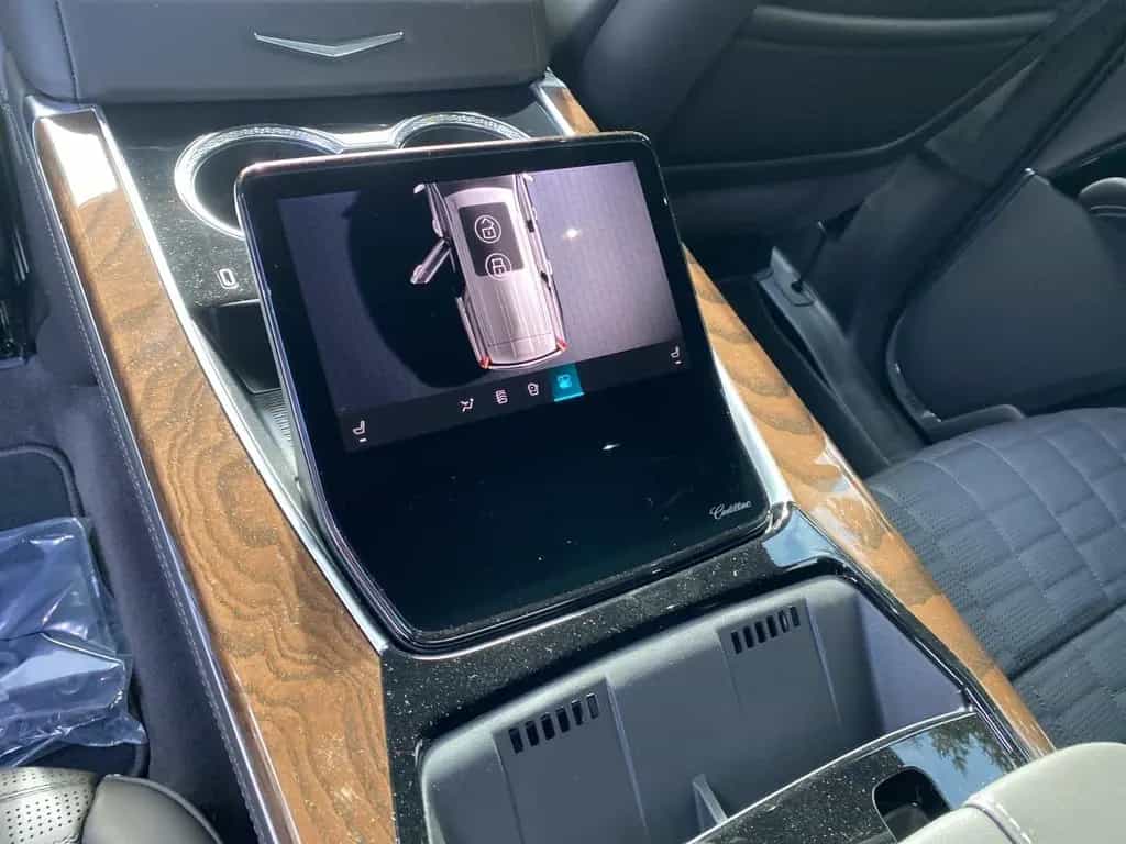 Cadillac Escalade ESV 4WD Platinum Sport MY26 VOLL null-photo-19