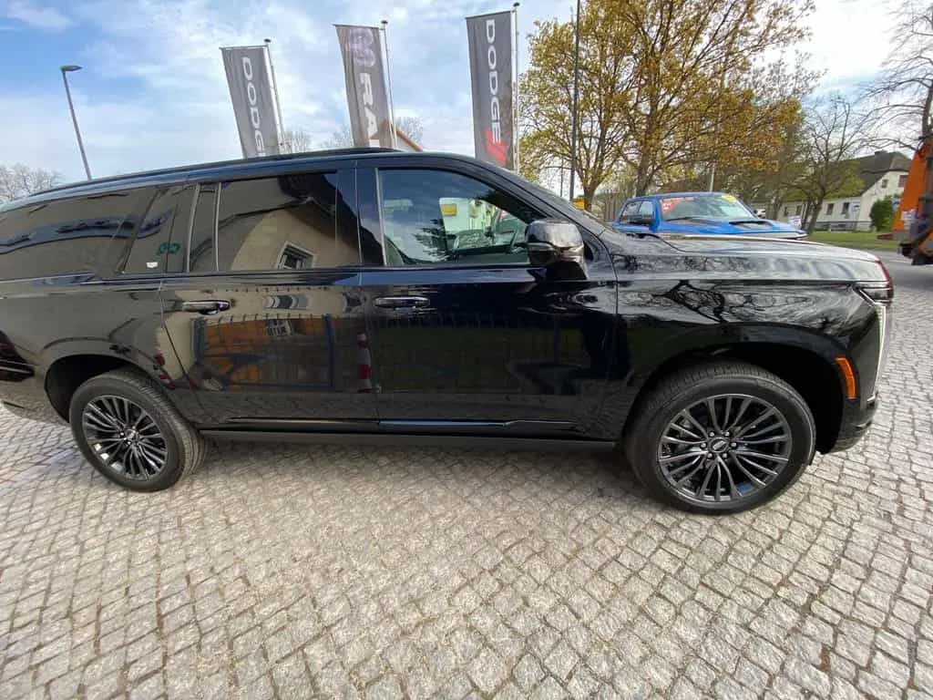 Cadillac Escalade ESV 4WD Platinum Sport MY26 VOLL null-photo-3