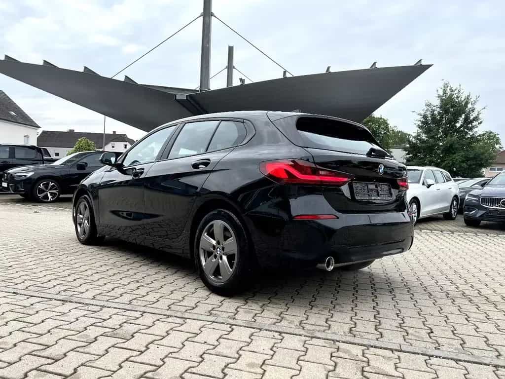 BMW 118 i Advantage *LED Navi PDC v+h Klima DAB* 10/2022-photo-1