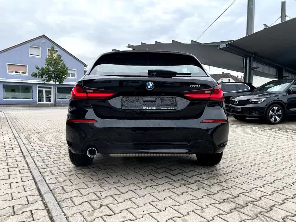 BMW 118 i Advantage *LED Navi PDC v+h Klima DAB* 10/2022-photo-2