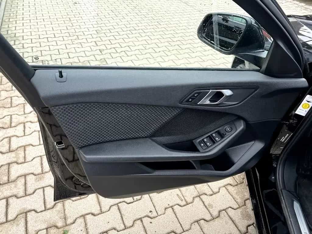 BMW 118 i Advantage *LED Navi PDC v+h Klima DAB* 10/2022-photo-9