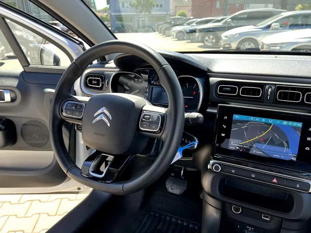 Citroën C3 1.2 PureTech 110 Shine Pack *LED Navi Sitzh.* 01/2022-photo-23