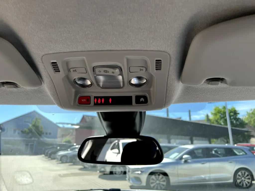 Citroën C3 1.2 PureTech 110 Shine Pack *LED Navi Sitzh.* 01/2022-photo-24