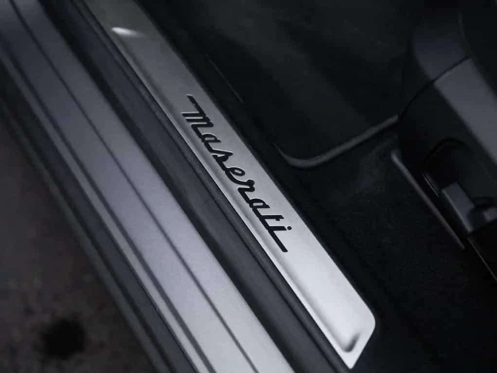 Maserati Levante SQ4 VULCANO  ONE OF 150  - LIMITED EDITI 06/2019-photo-32